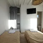 Nikos Hostel *