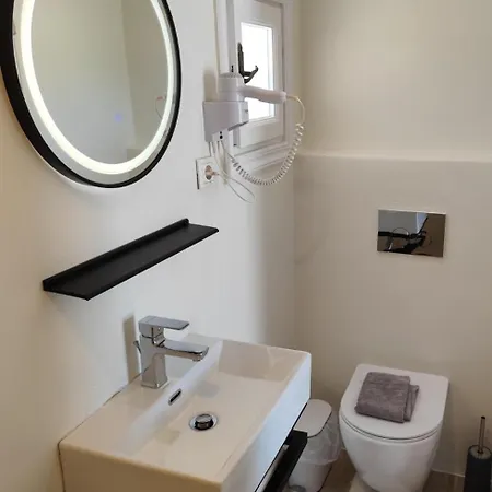 Nikos Hostel Mykonos Town