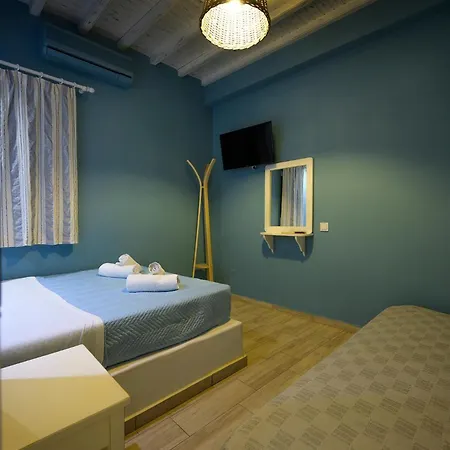 Nikos Hostel Mykonos Town