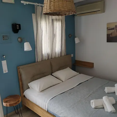 Hostel Nikos