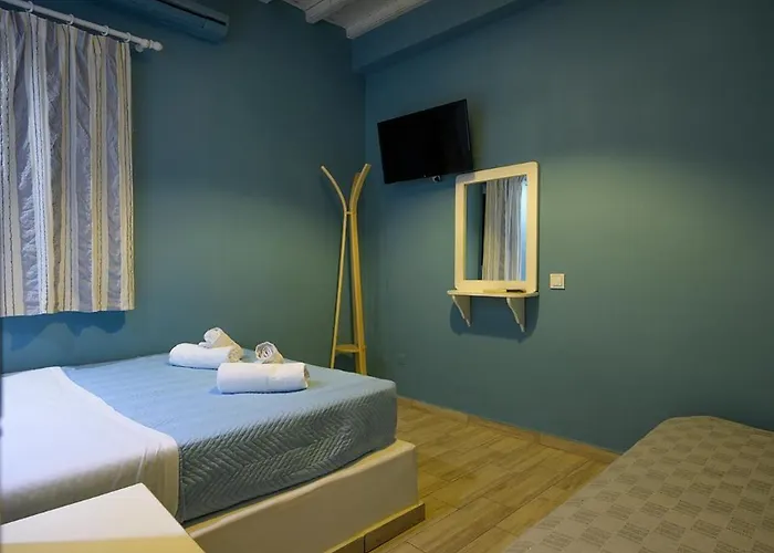 Nikos Hostel Mykonos Town